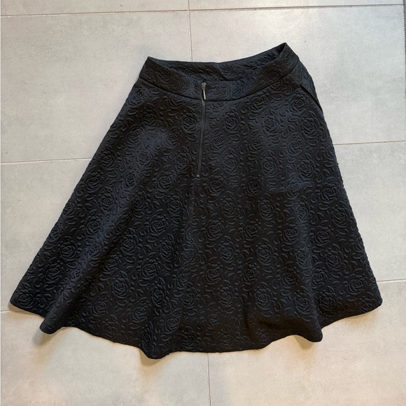 Guess Black Midi Skater Skirt for Work - Picture 5 of 5